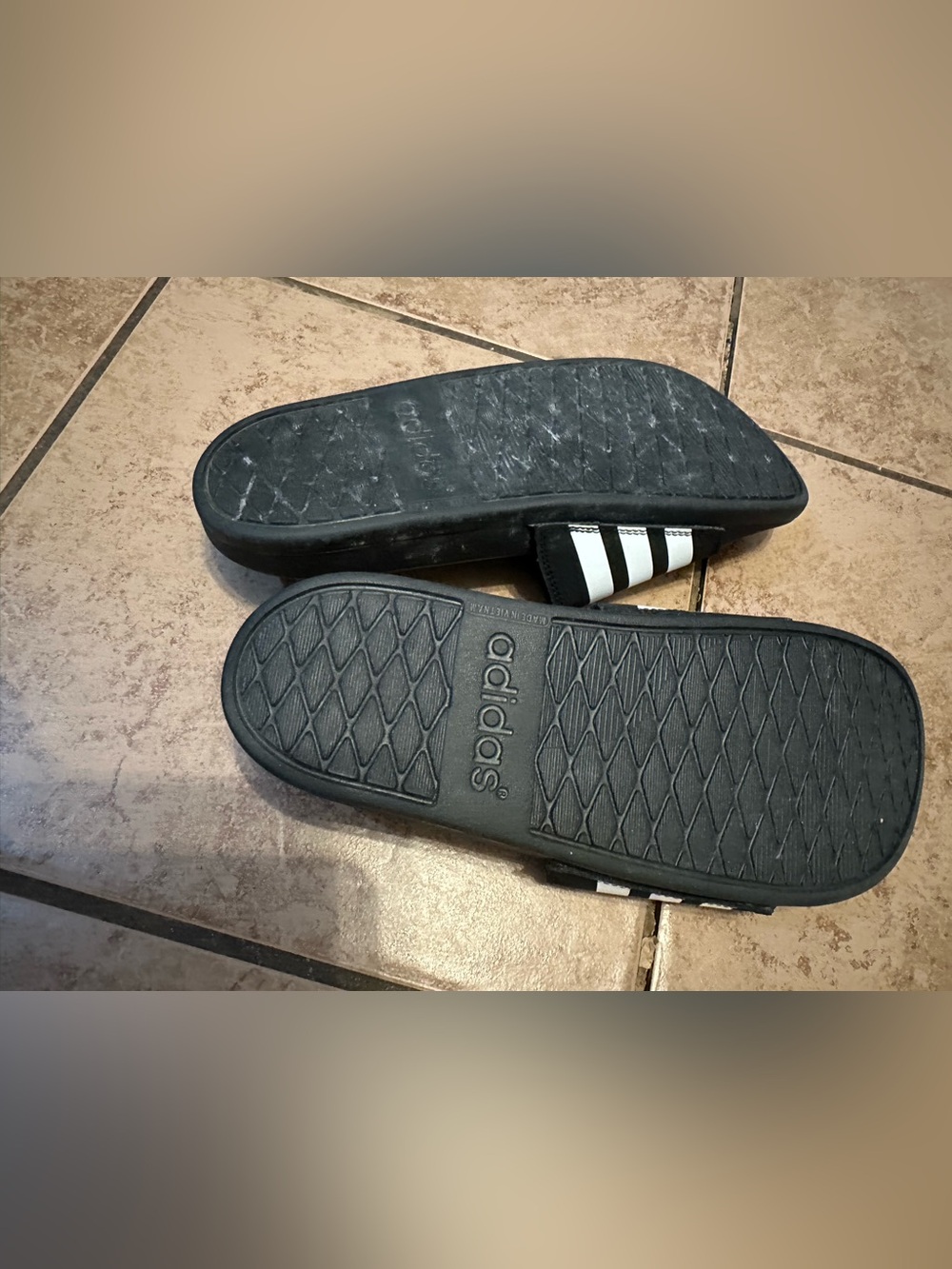 Adidas slides - Picture 5 of 6